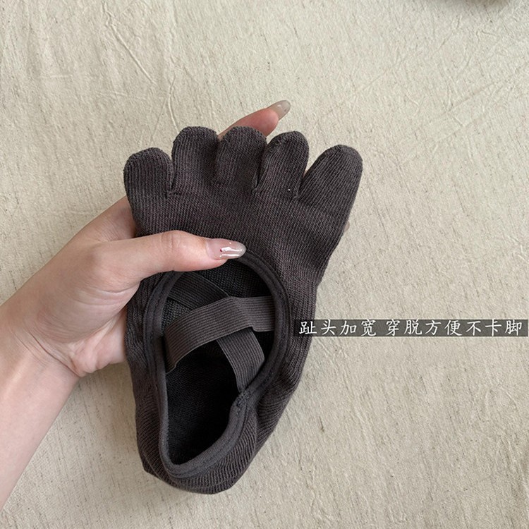 Kaos Kaki Yoga Wanita dengan T - Pilates And Yoga Studio ulasan dan harga